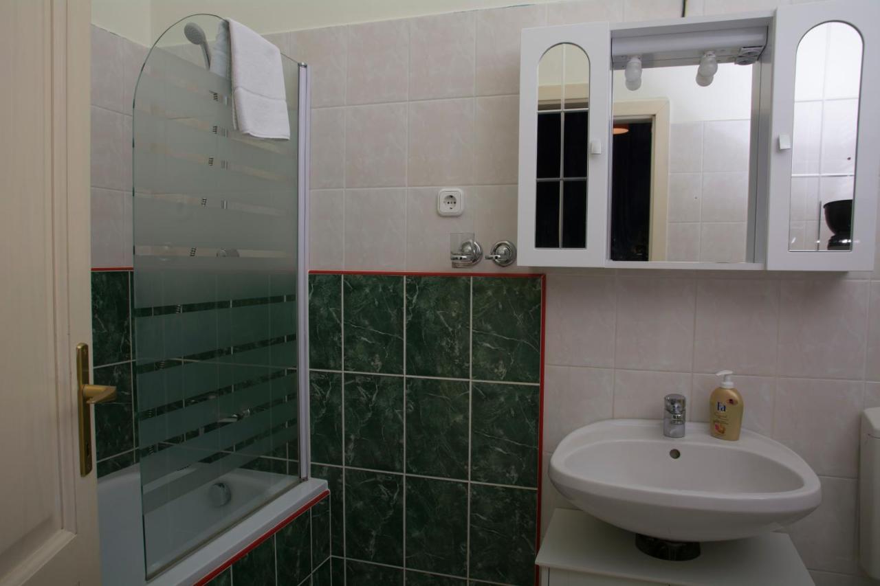 Theaterland Classic Apartments Budapest Esterno foto