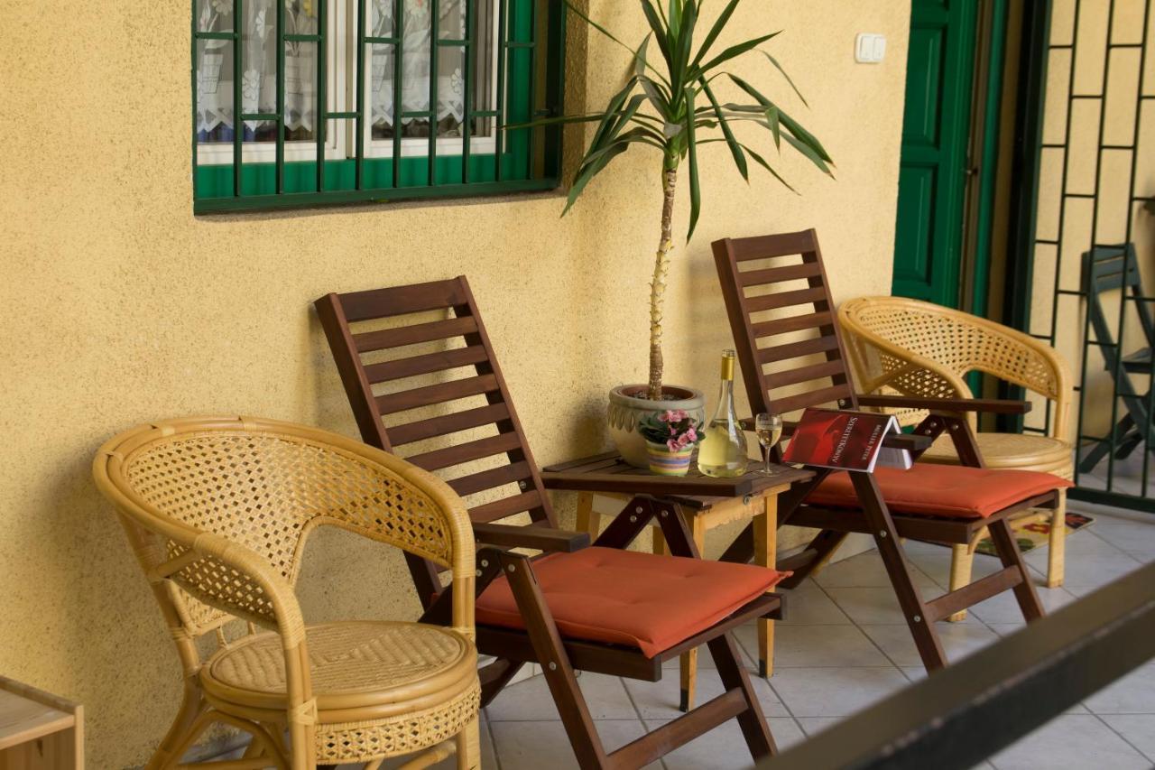 Theaterland Classic Apartments Budapest Esterno foto